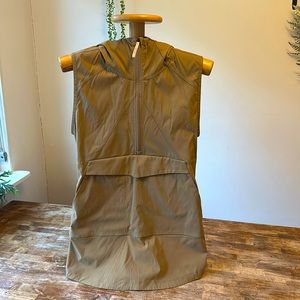 Indyeva Cangur Sleeveless Hooded Tunic